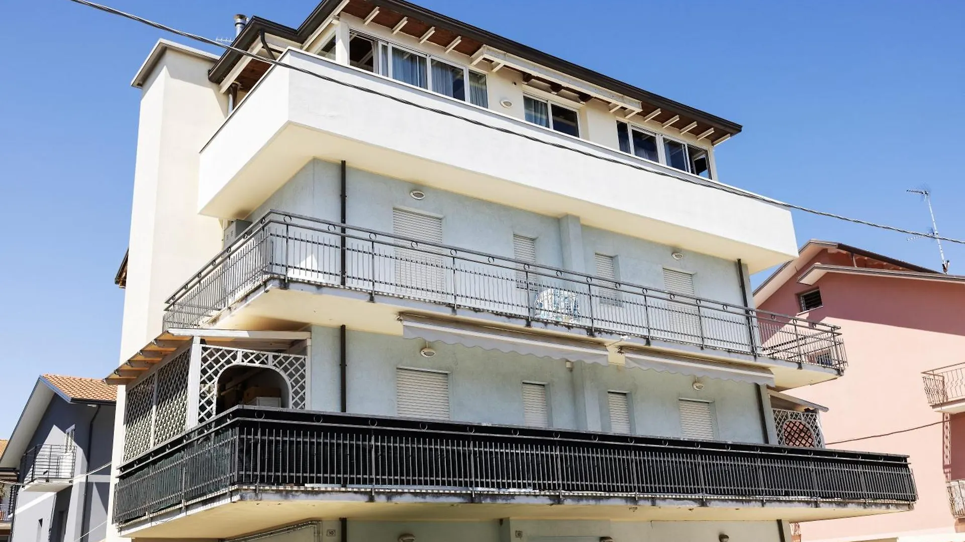 We Home - Sole Mare, Riccione Italy
