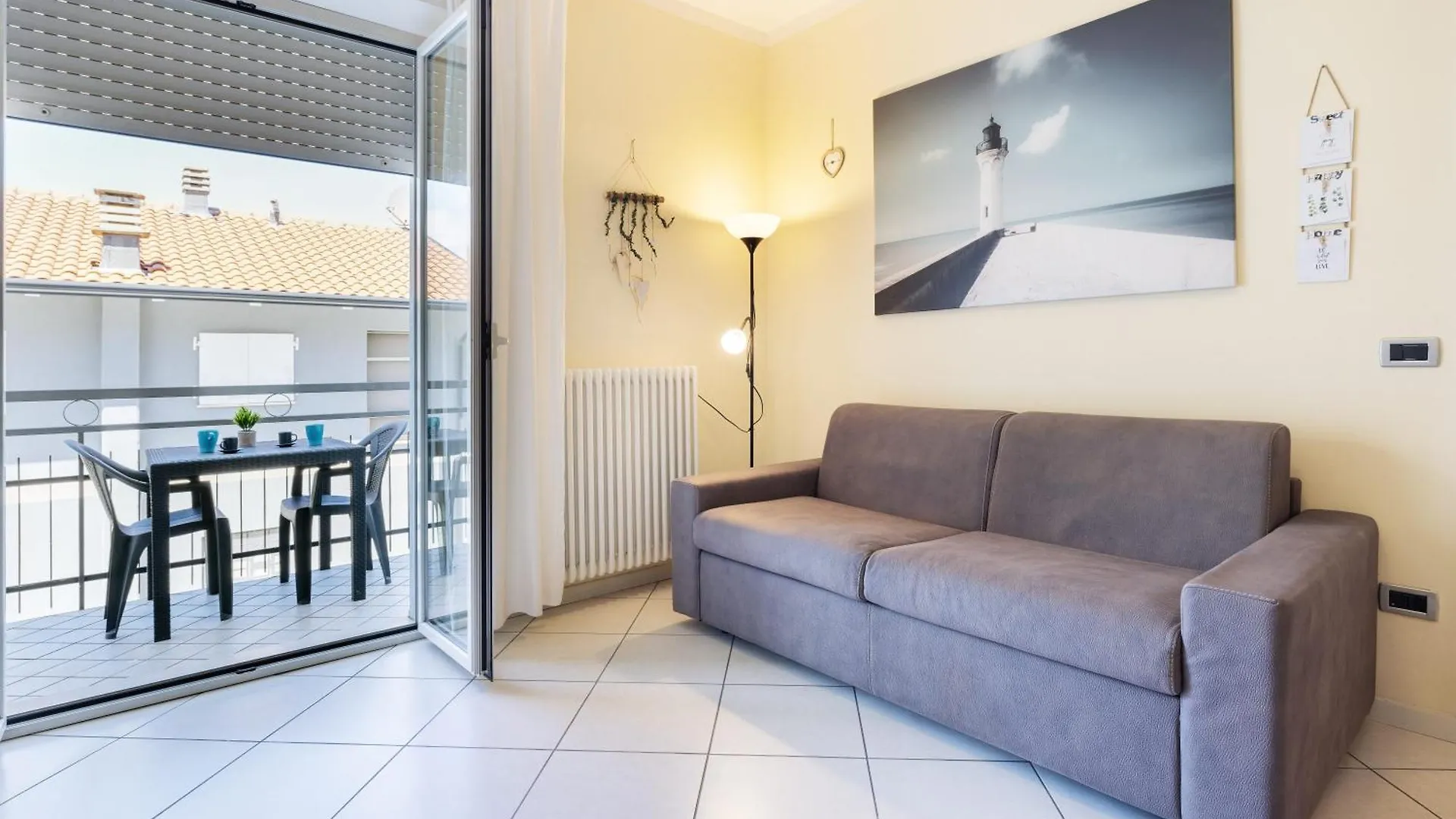 We Home - Sole Mare, Riccione Italy